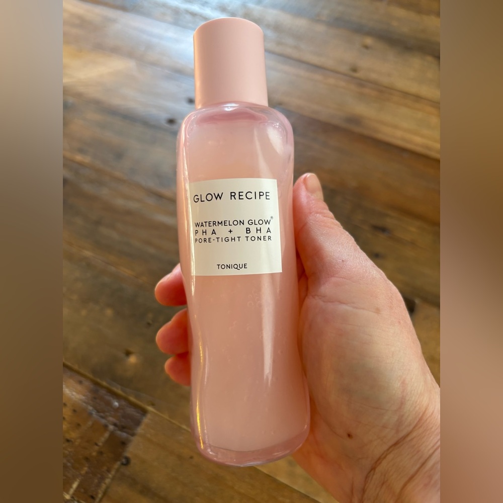 Glow Recipe Watermelon Glow Tight PHA+BHA Toner.